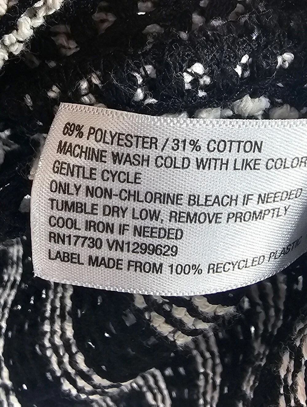 Wild Fable Black and White Crochet Coverup Size M/L